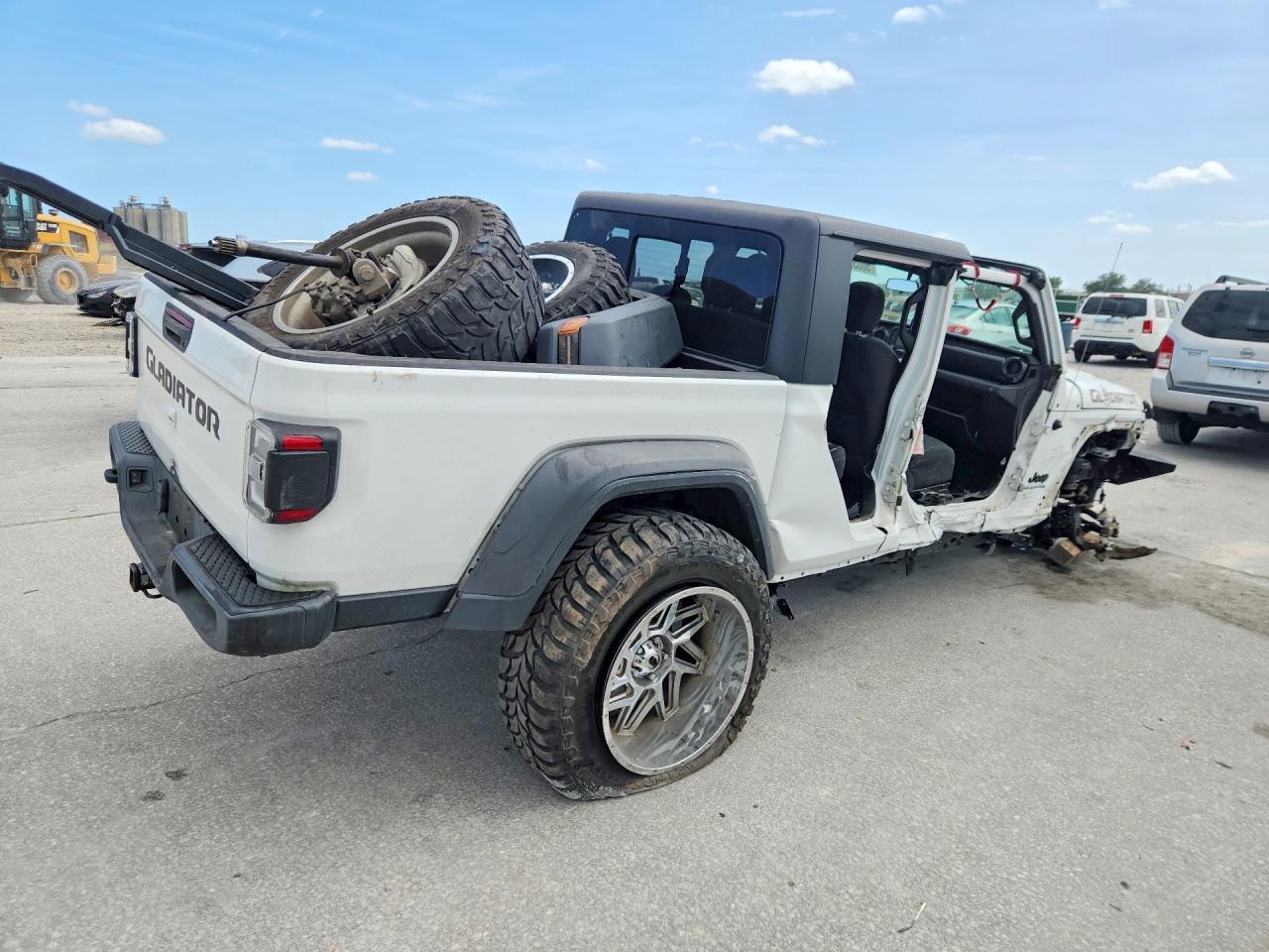 2020 Jeep Gladiator Sport - Image 3