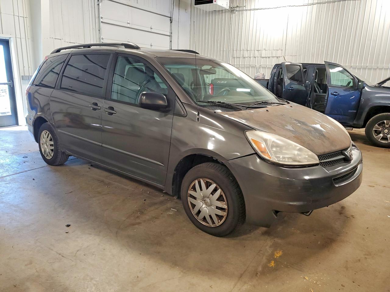 2005 Toyota Sienna Le 8 Passenger - Фото 4
