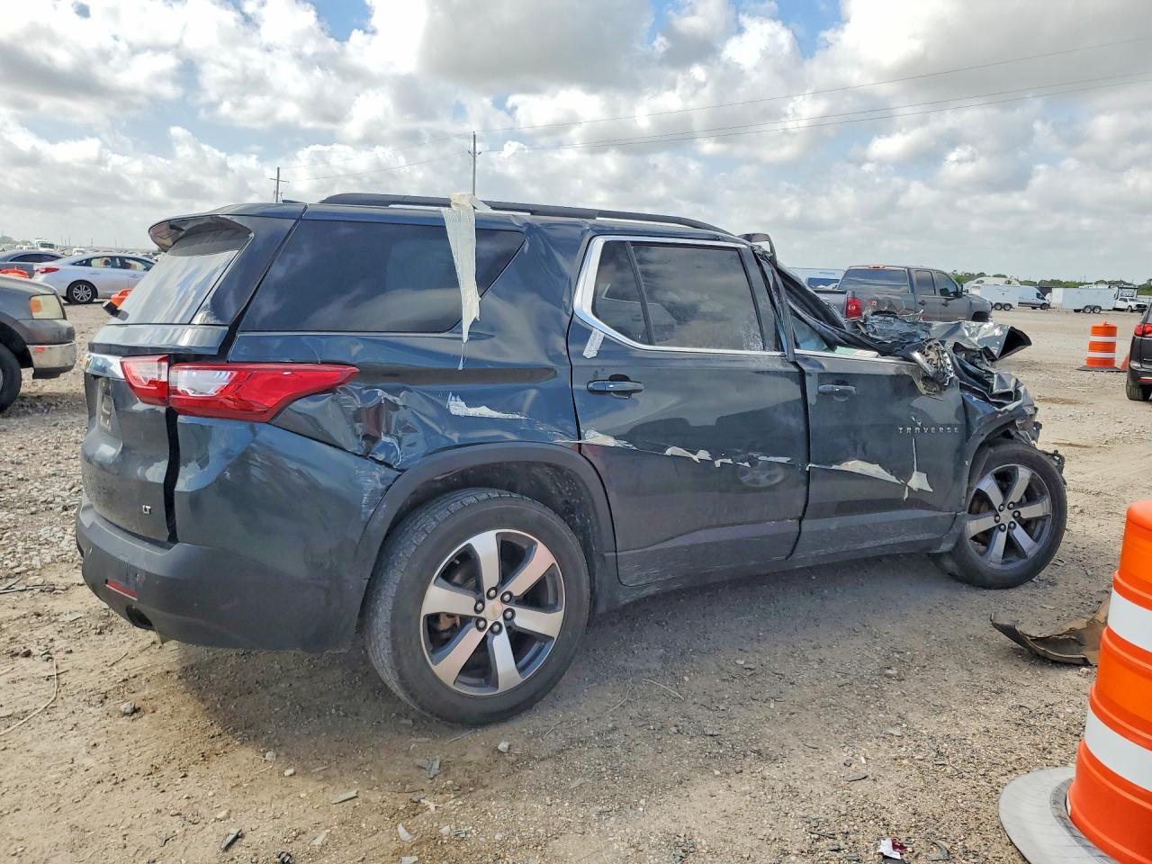 2019 Chevrolet Traverse Lt - Фото 3