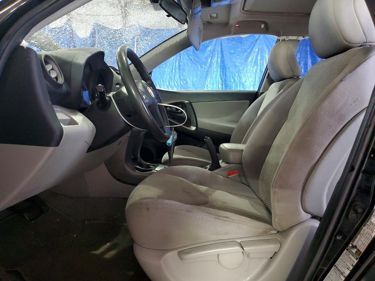 2011 Toyota Rav4 4D - Image 7
