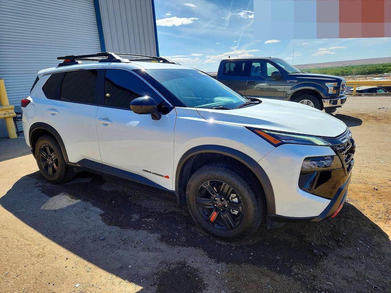 2025 Nissan Rogue Rock Creek - Image 4