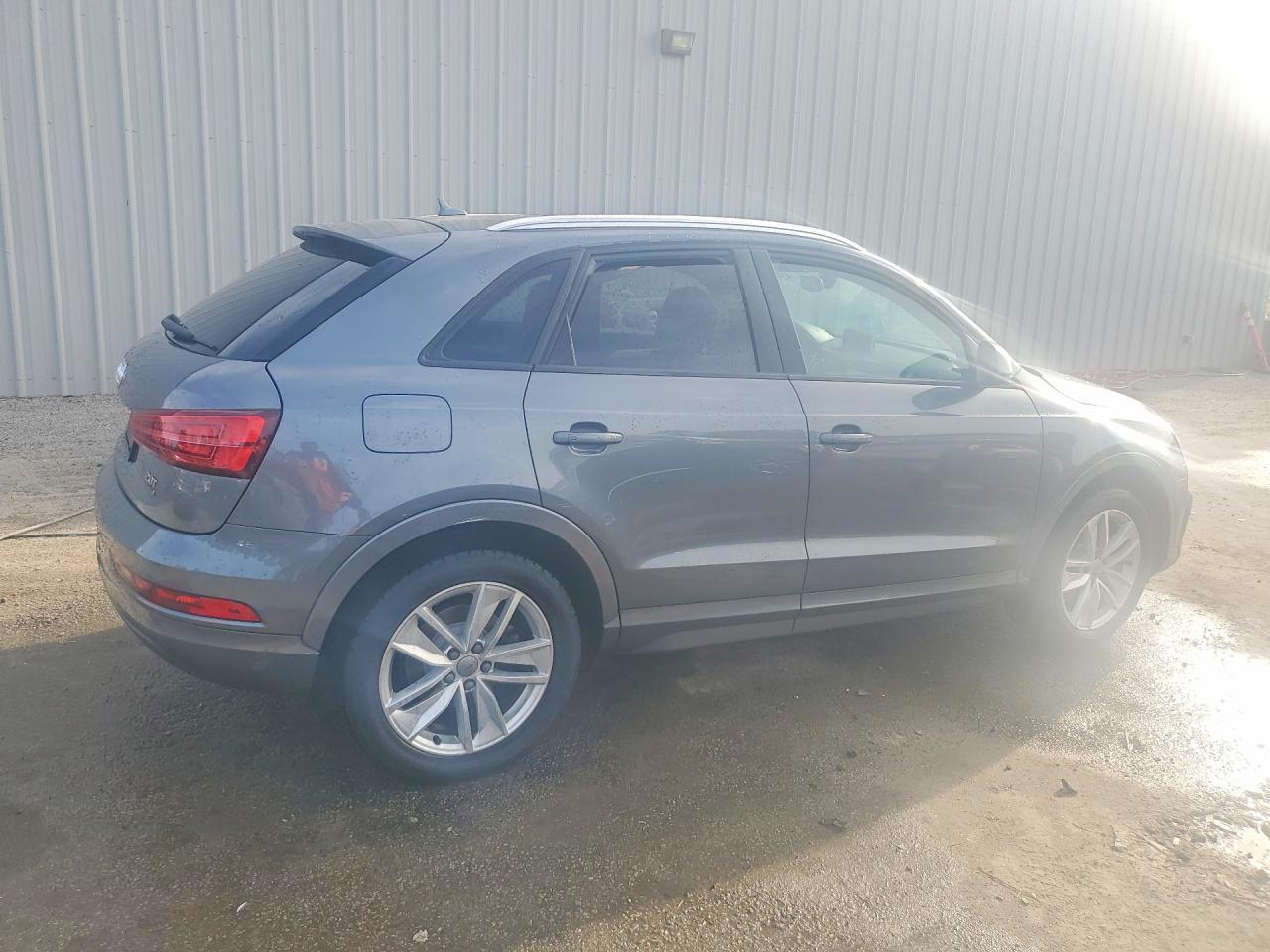 2017 Audi Q3 Premium - Image 3