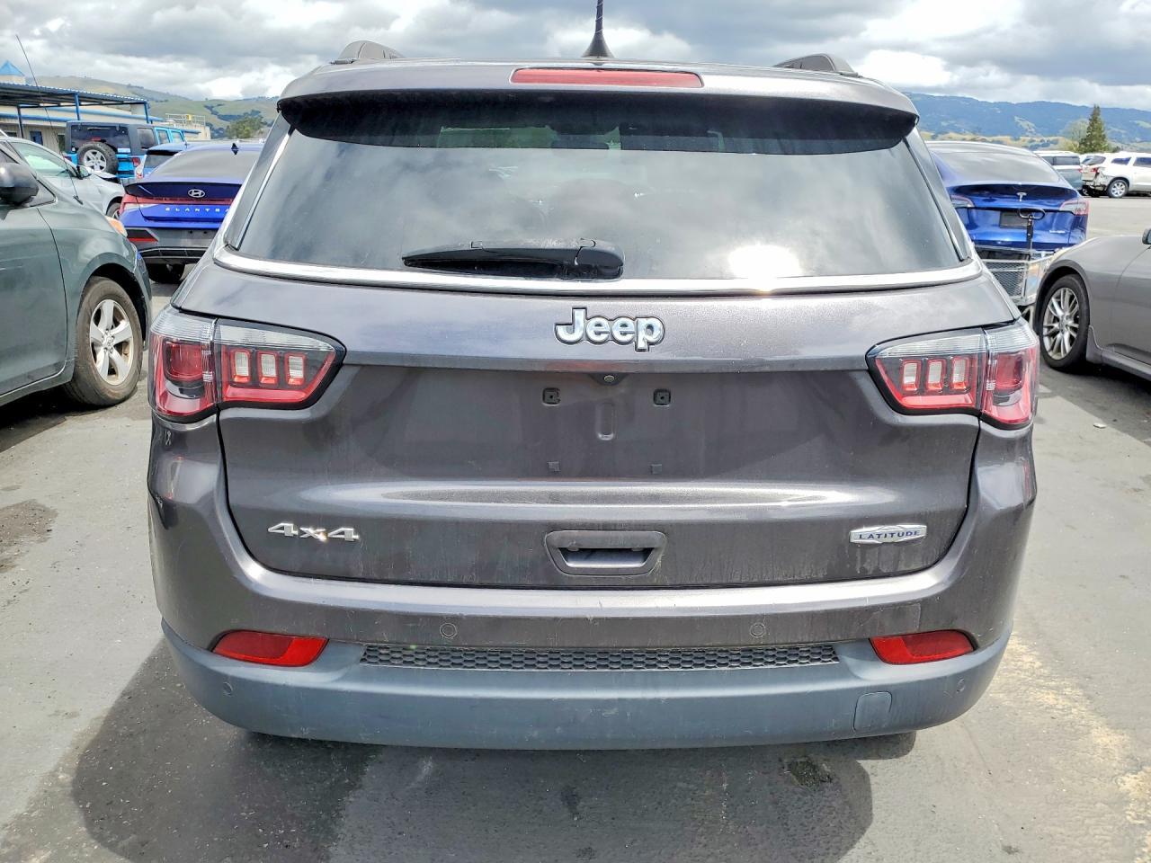 2021 Jeep Compass Latitude - Image 6