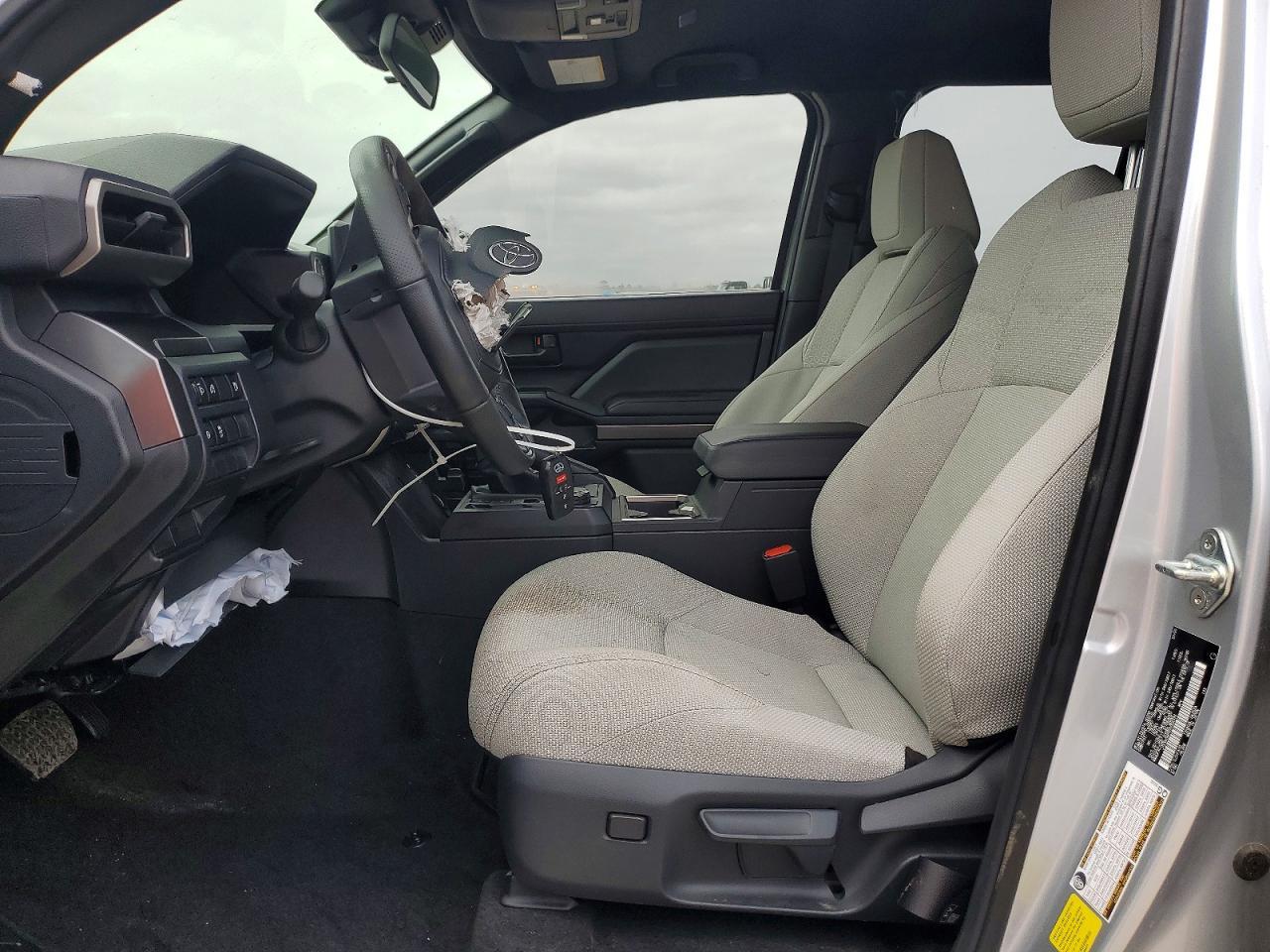 2025 Toyota 4Runner Sr5 - Image 7