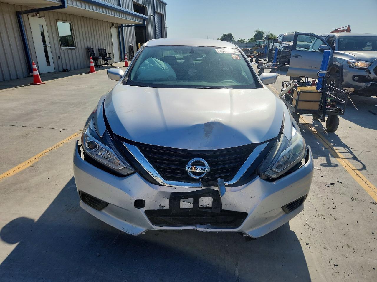 2018 Nissan Altima 2.5 S - Image 5