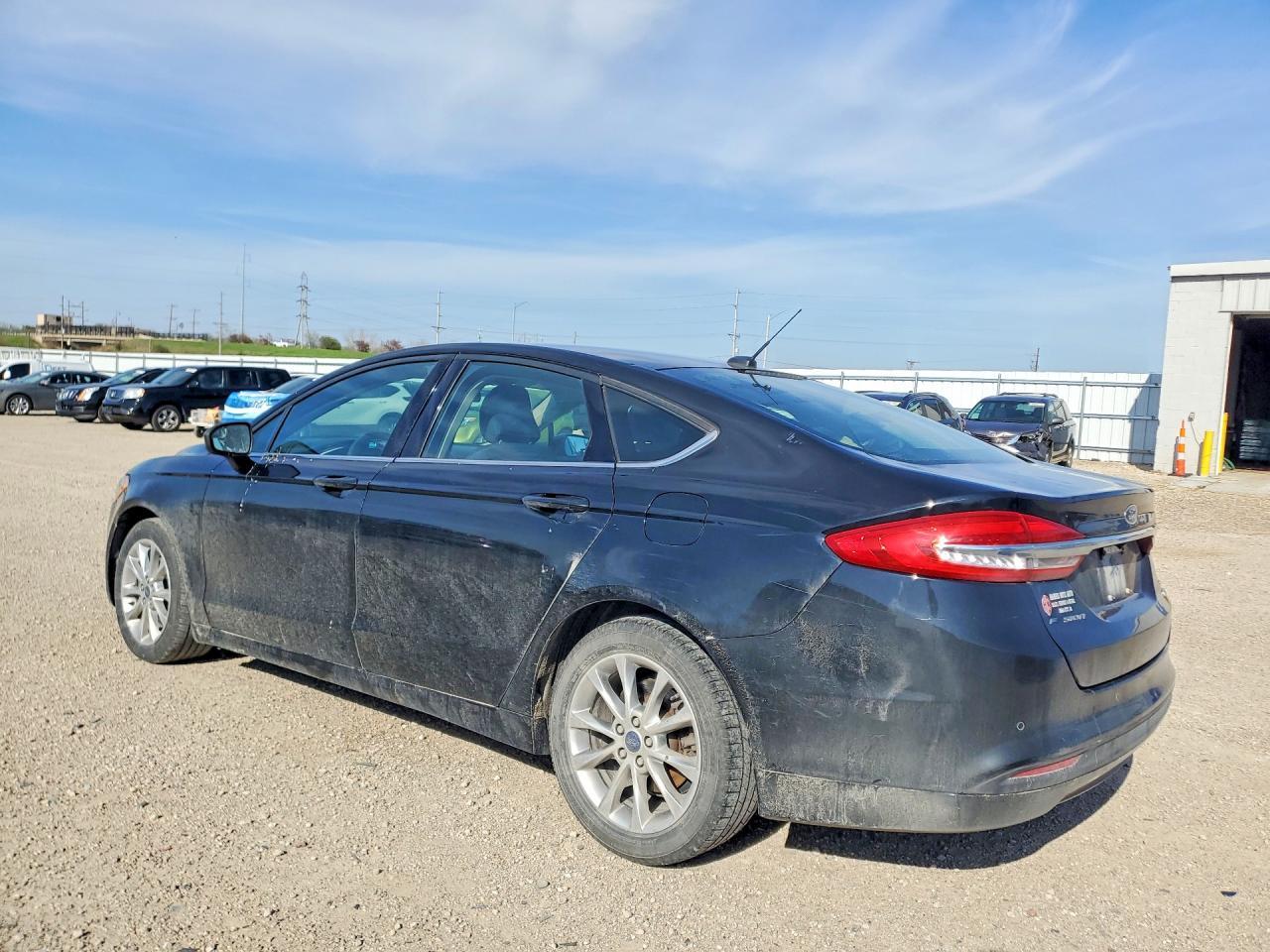2017 Ford Fusion Se - Фото 2