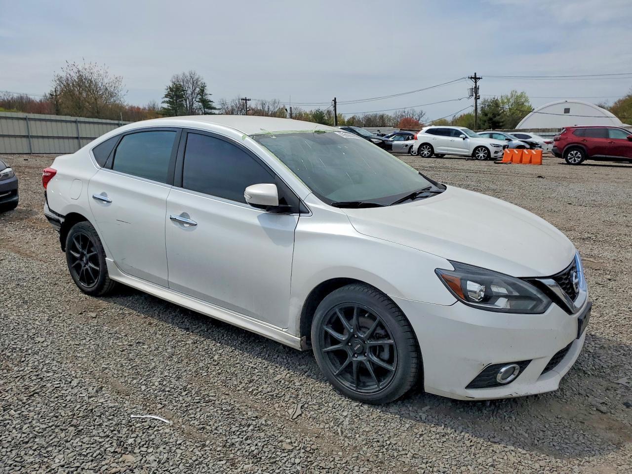 2019 Nissan Sentra Sr - Image 4