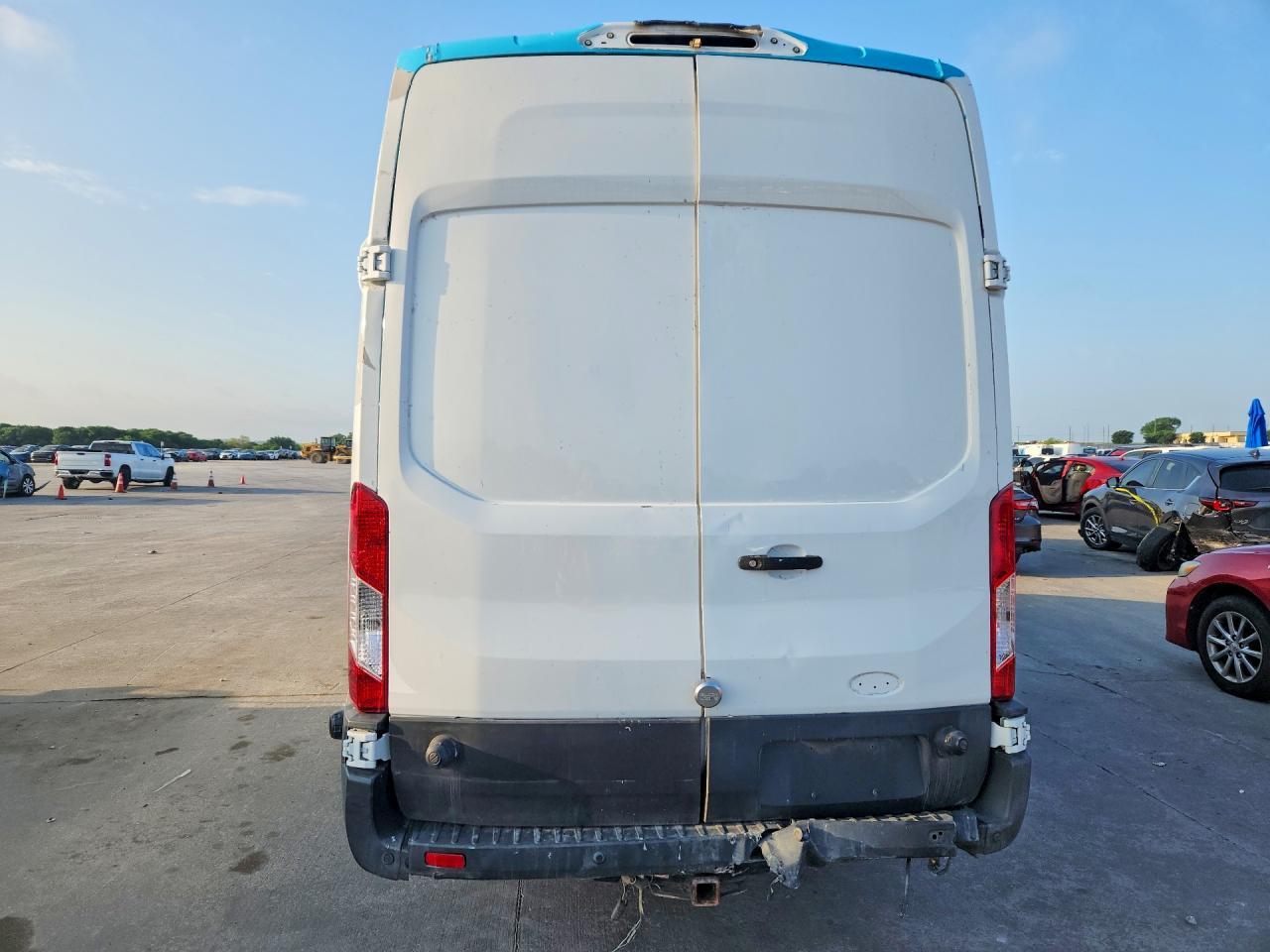 2018 Ford Transit T-250 - Image 6