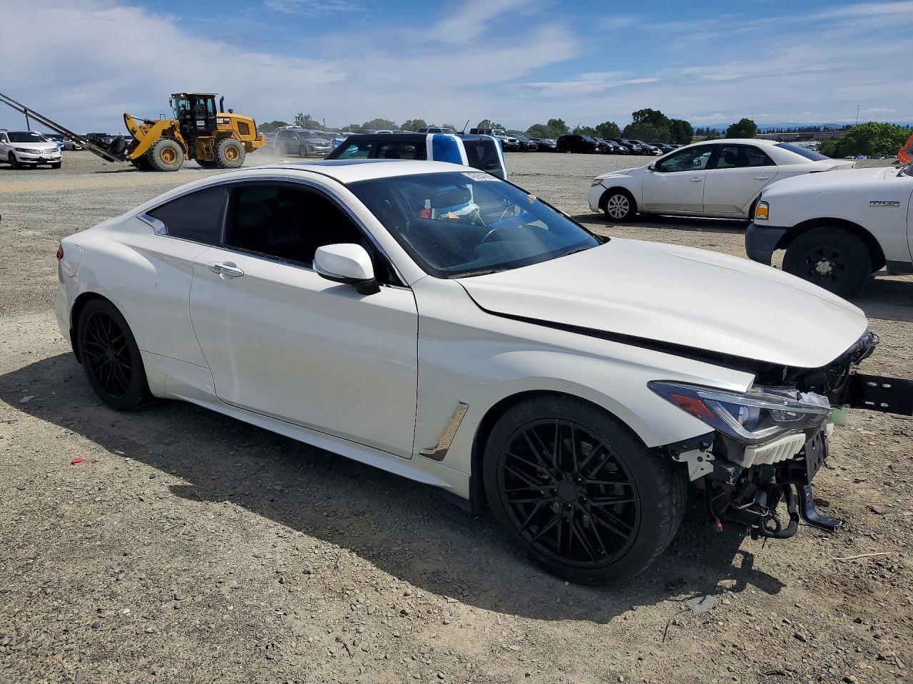 2017 Infiniti Q60 3.0T Premium - Фото 4