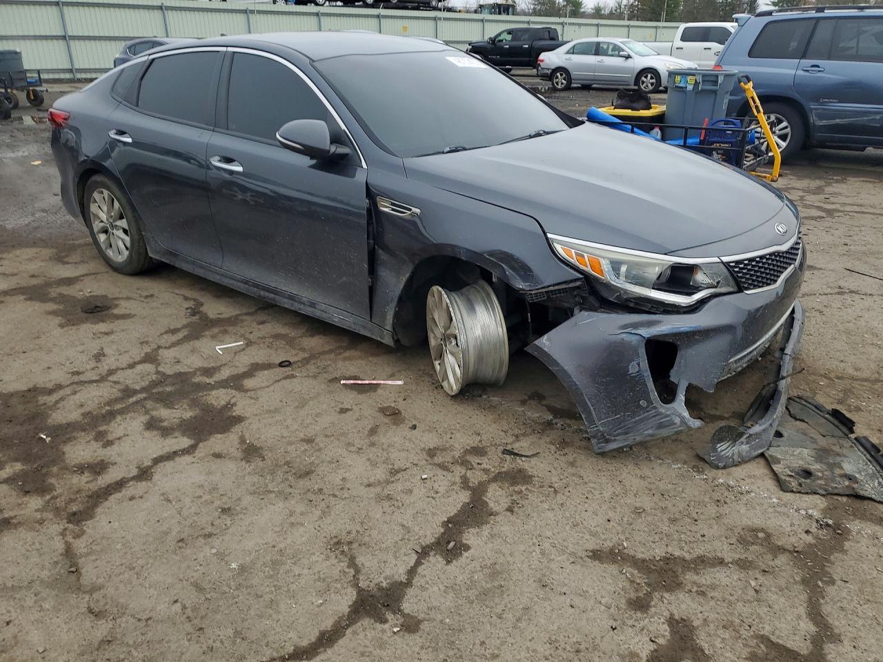 2018 Kia Optima S - Image 4