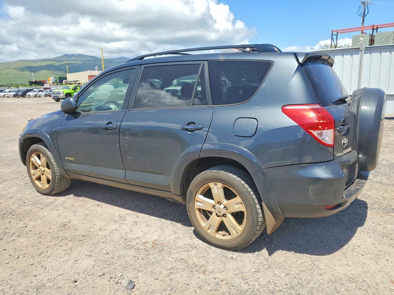 2006 Toyota Rav4 Sport - Image 2