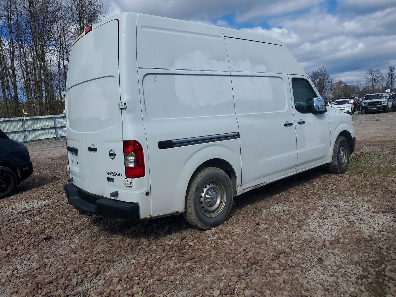 2015 Nissan Nv 3500 Hd S - Image 3