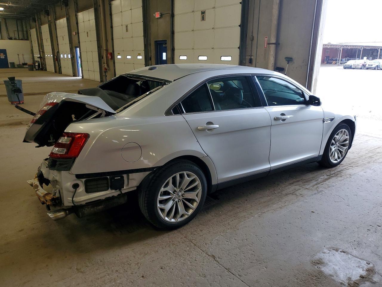 2013 Ford Taurus Limited - Фото 3