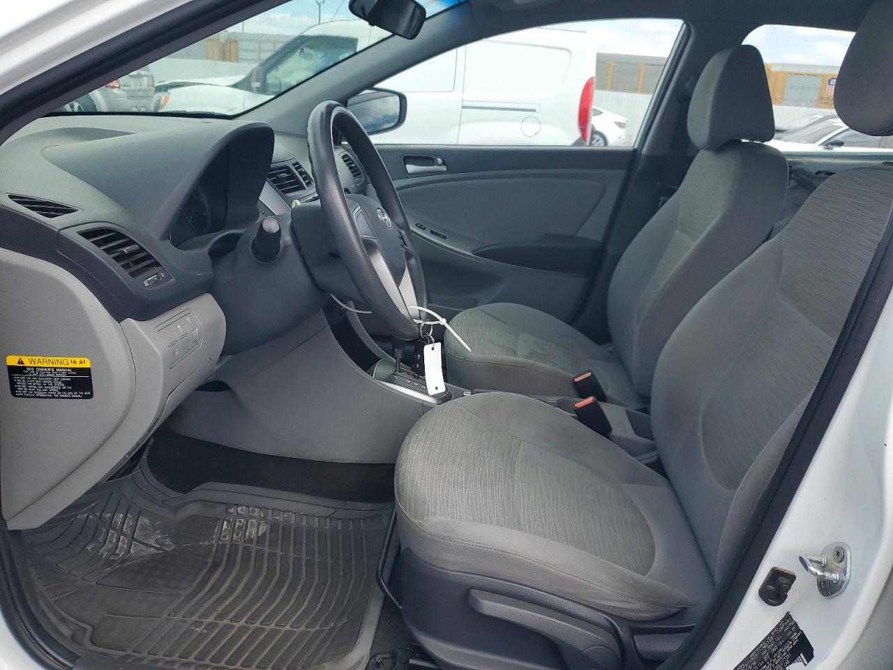 2016 Hyundai Accent Se - Image 7