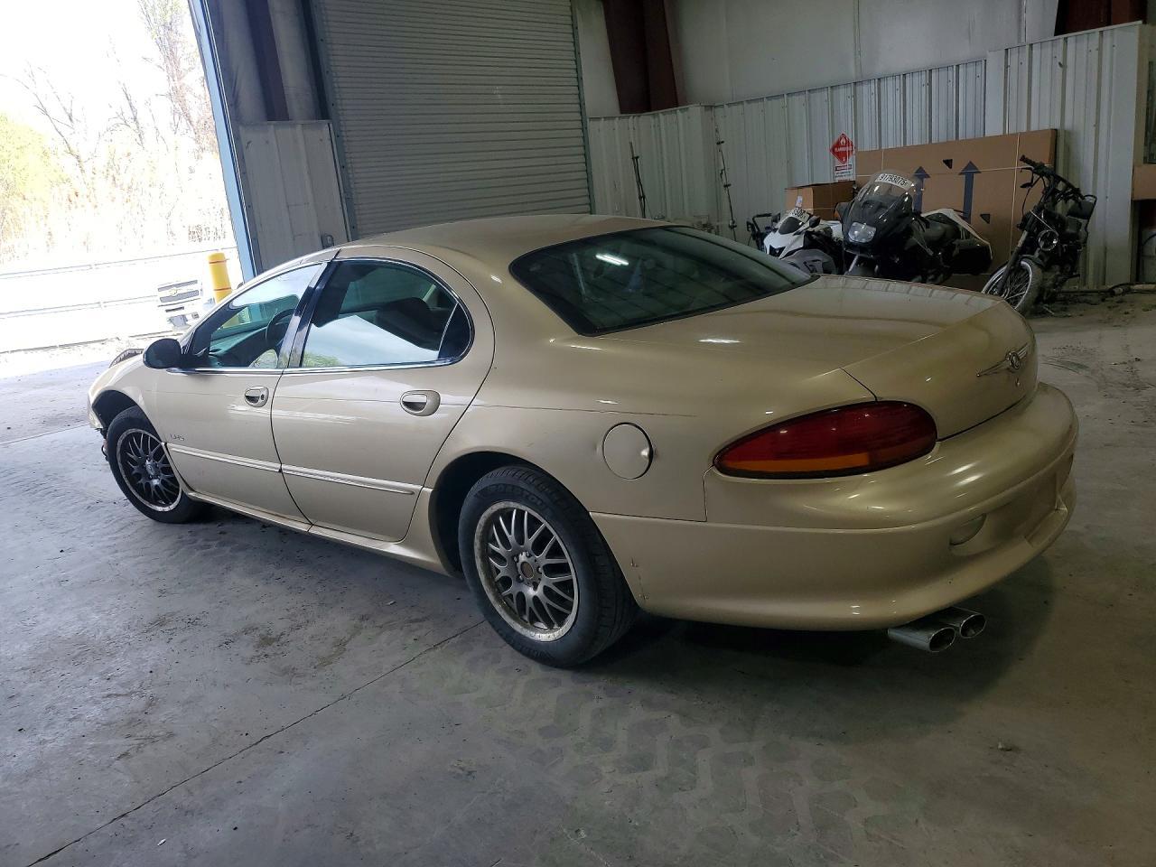 2000 Chrysler 200 - Image 2