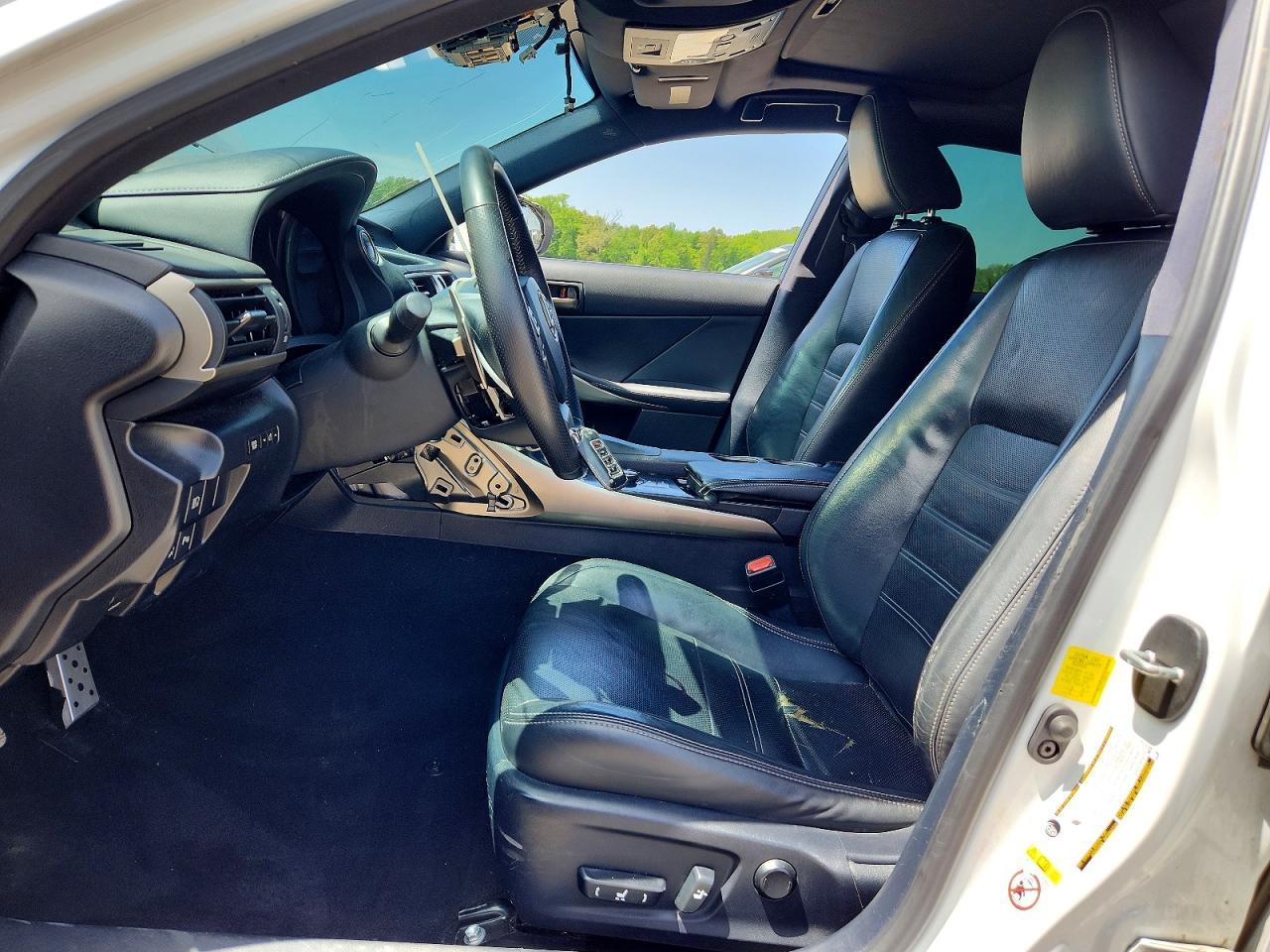 2019 Lexus Is 300 - Image 7