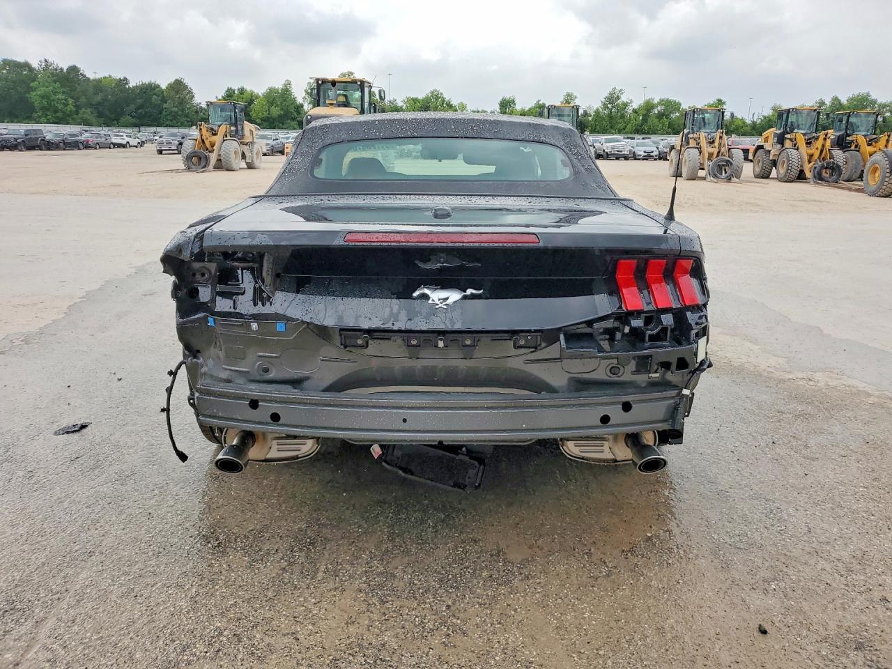 2026 Ford Mustang - Фото 6