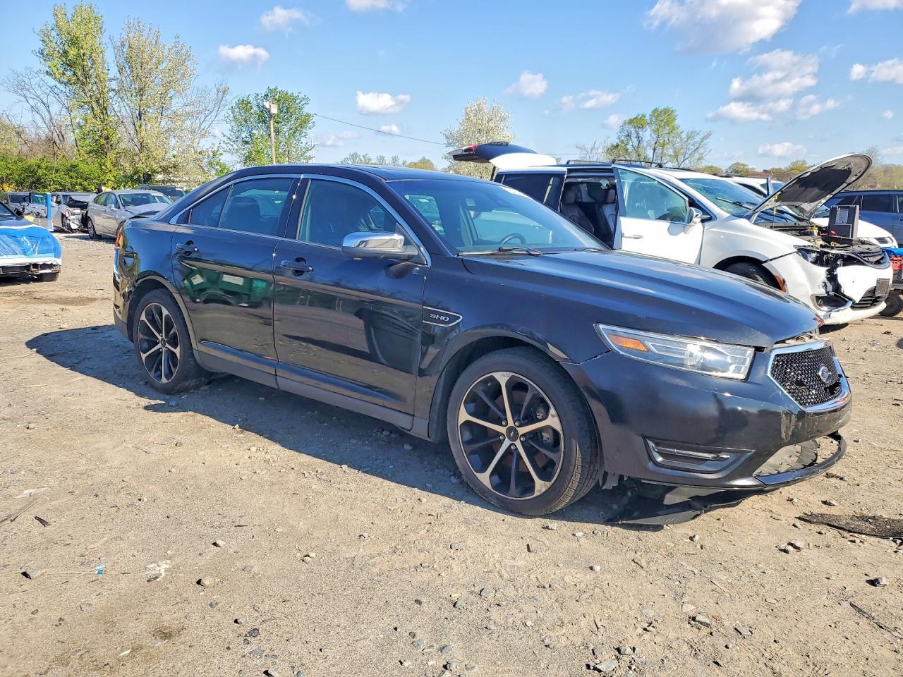 2013 Ford Taurus Sho - Image 4
