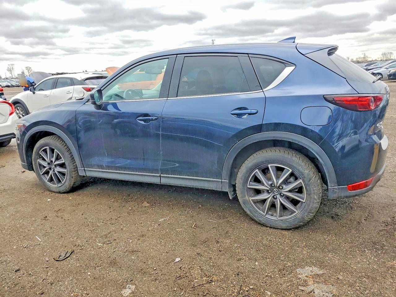 2018 Mazda Cx-5 Grand Touring - Image 2
