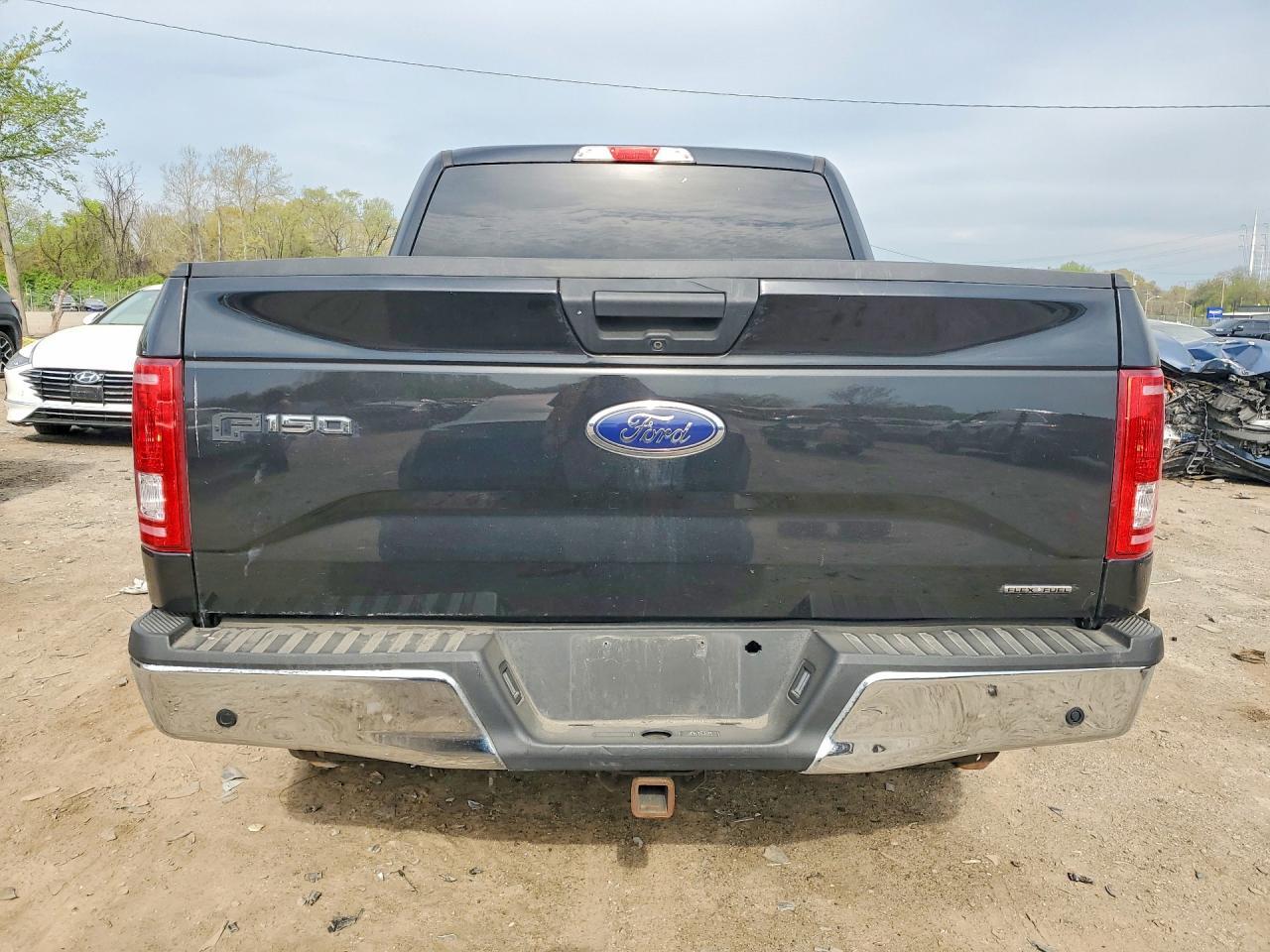 2015 Ford F150 Supercrew - Фото 6