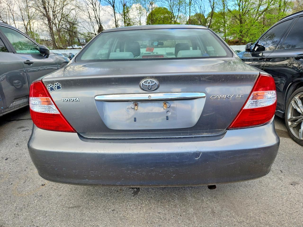 2004 Toyota Camry - Image 6