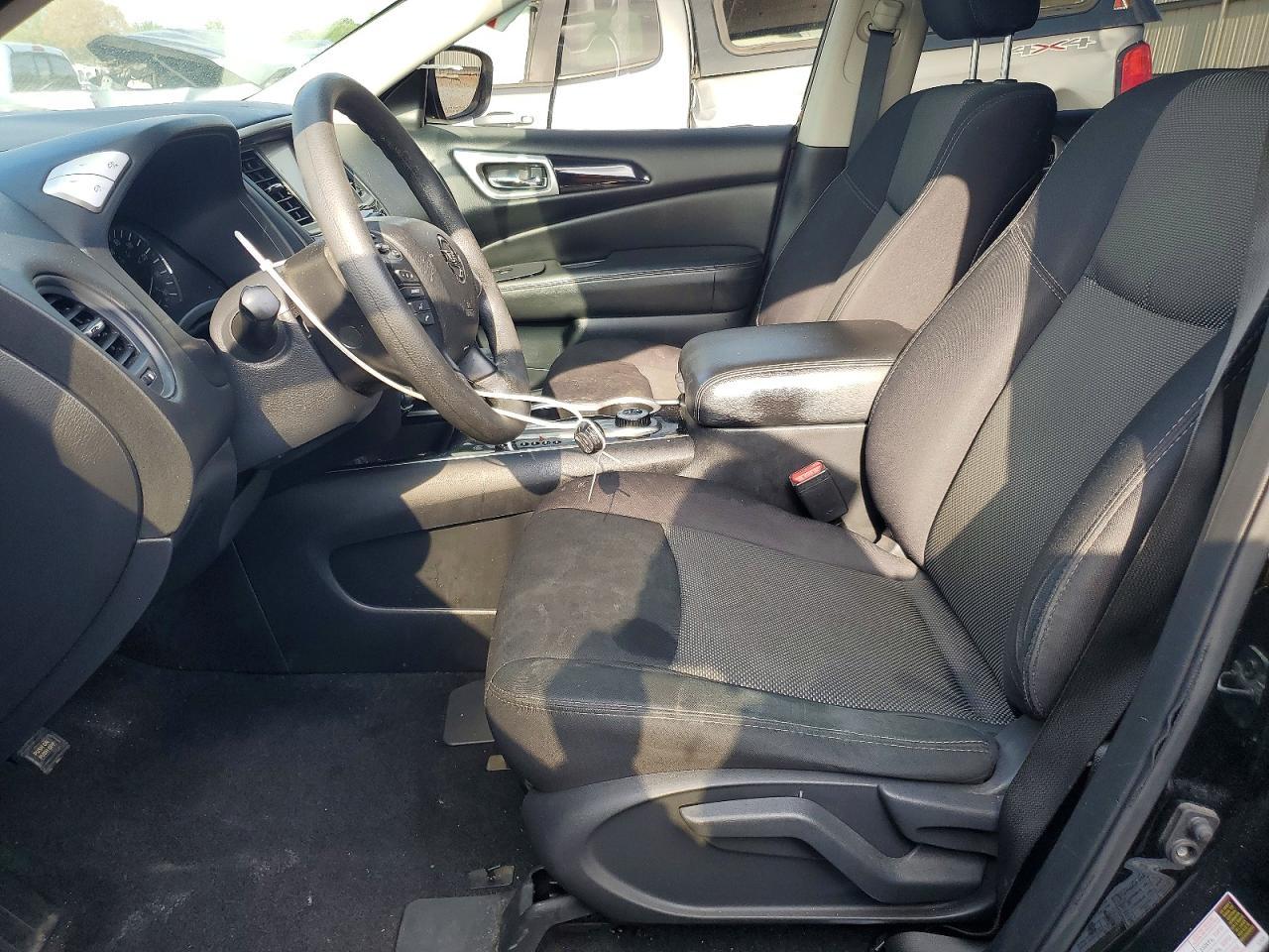 2019 Nissan Pathfinder S - Image 7