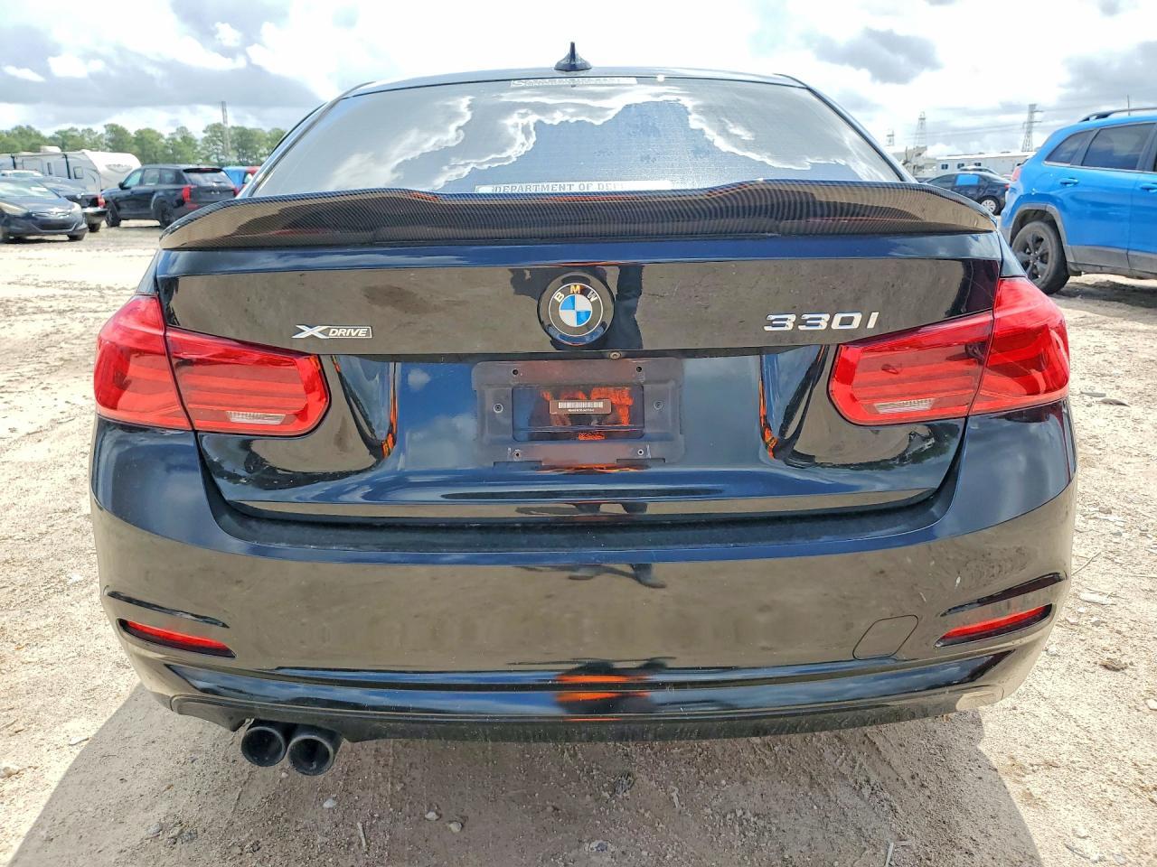2018 BMW 330 Xi - Image 6