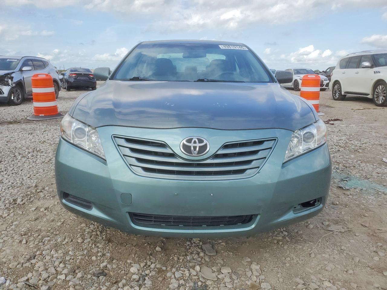 2009 Toyota Camry Le - Фото 5