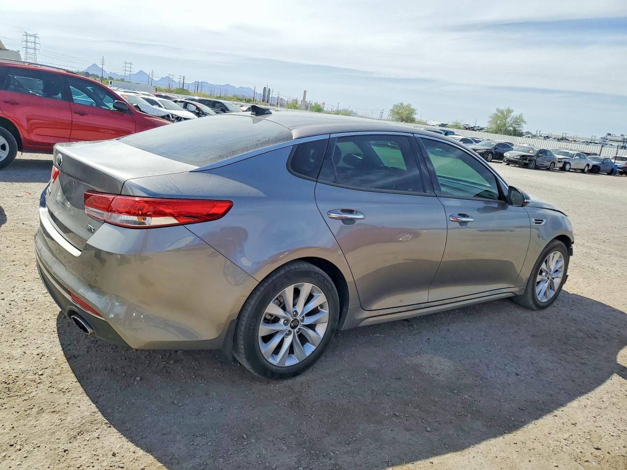 2017 Kia Optima Ex - Image 3