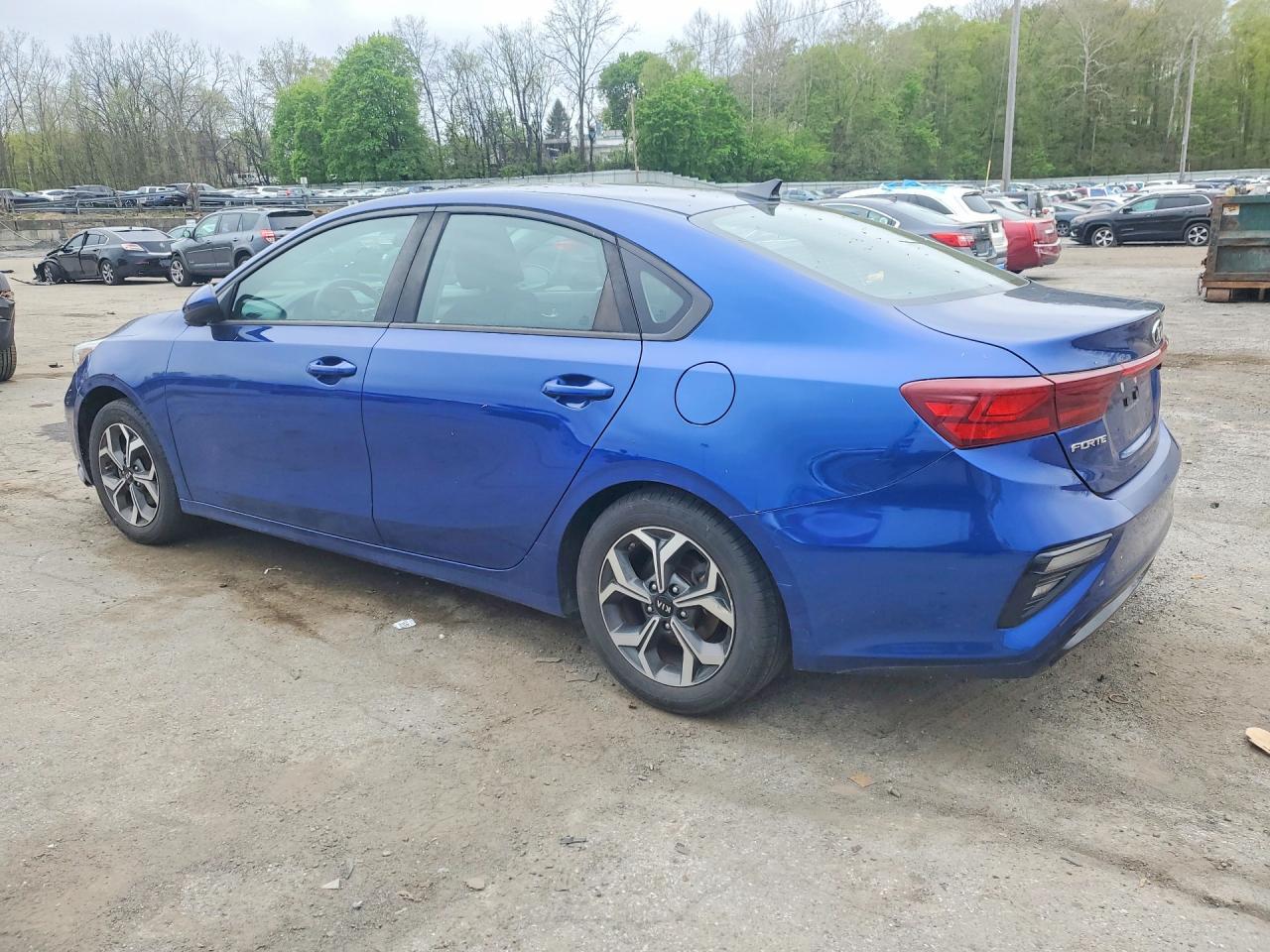 2020 Kia Forte Lxs - Фото 2