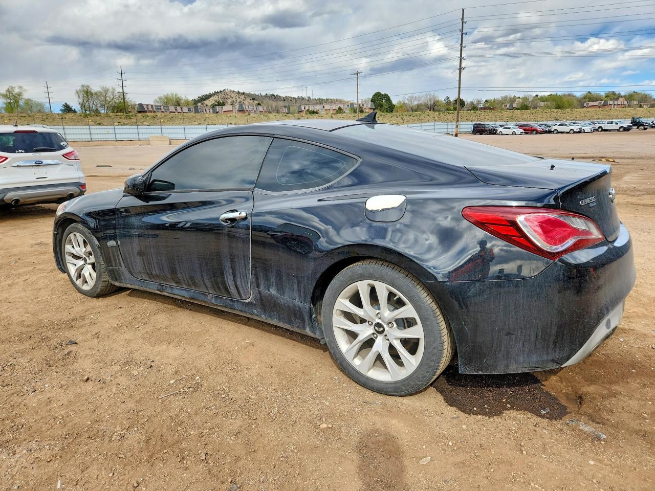 2013 Hyundai Genesis Coupe 2.0T - Фото 2