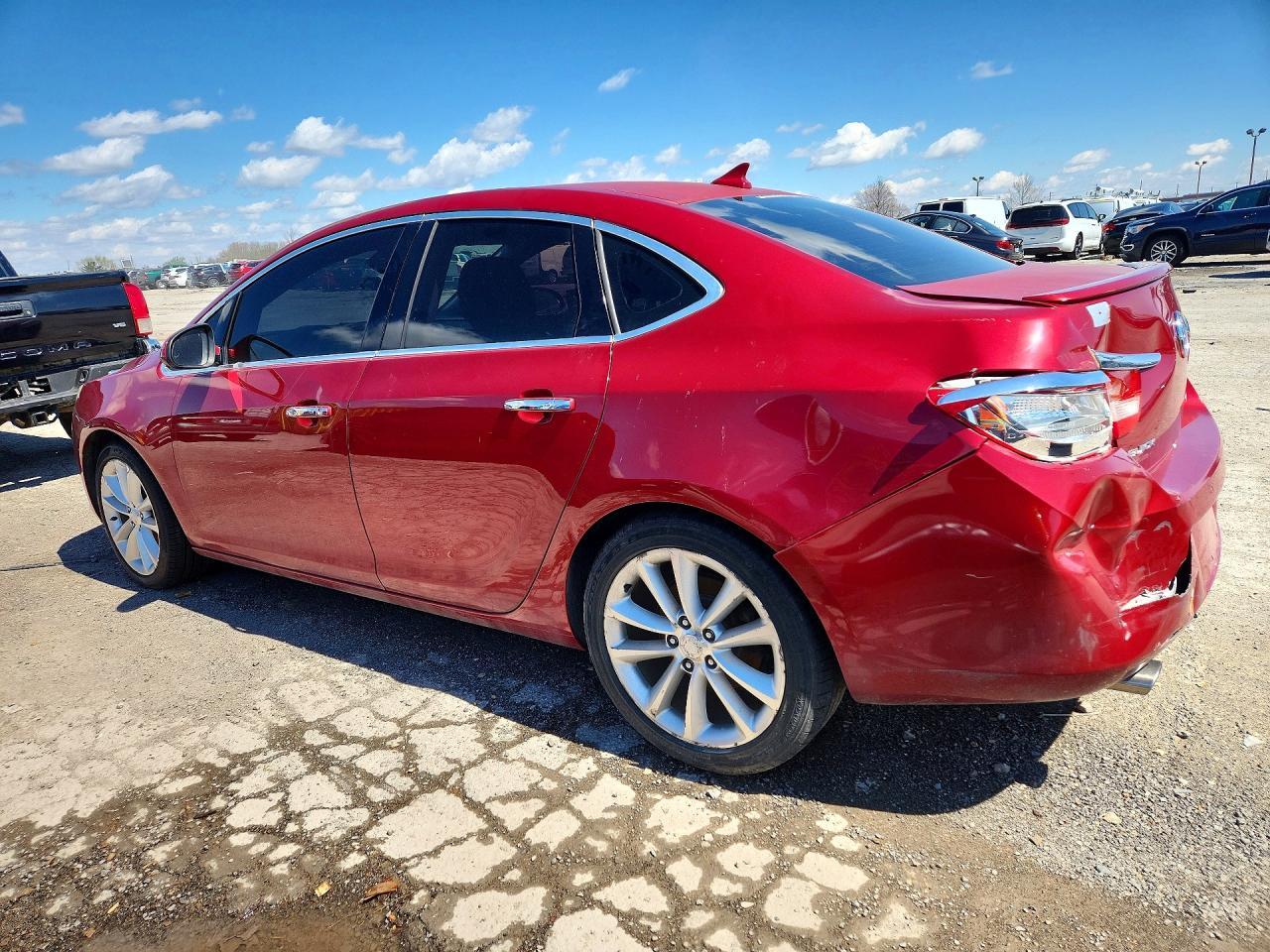 2013 Buick Verano - Фото 2