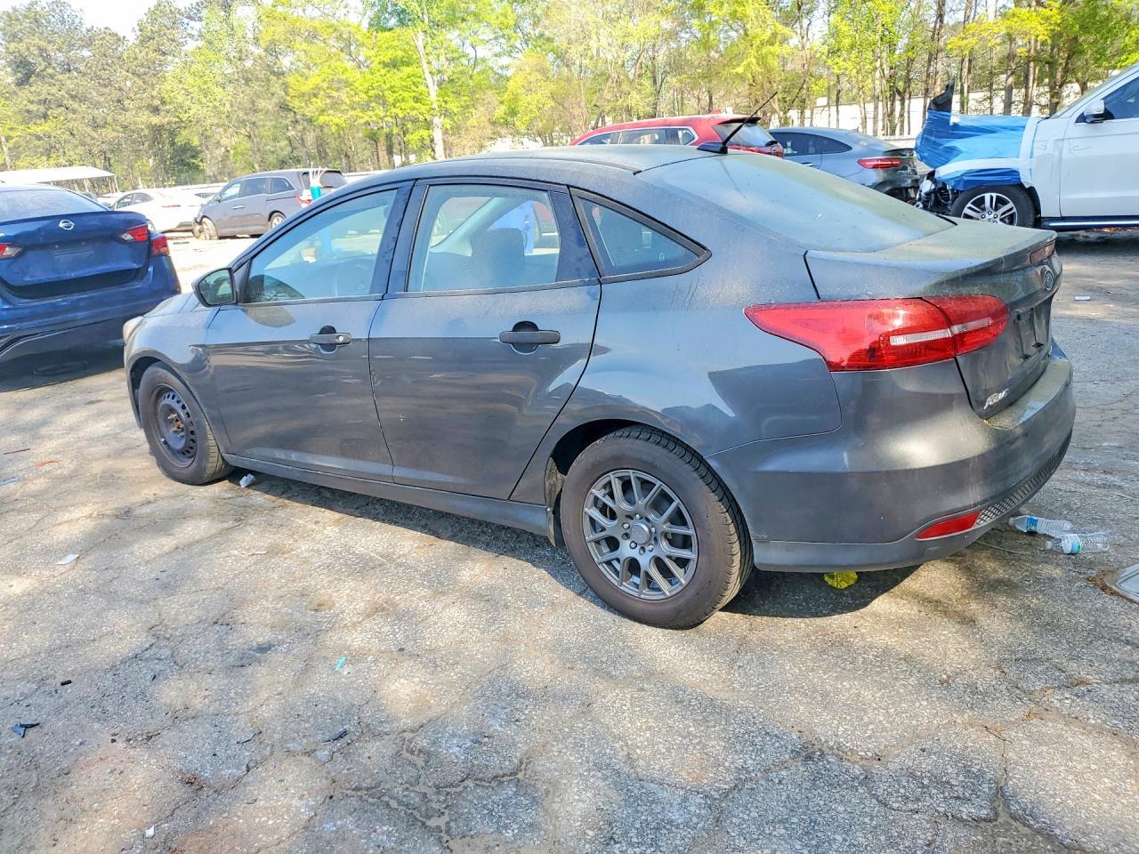 2016 Ford Focus S - Фото 2