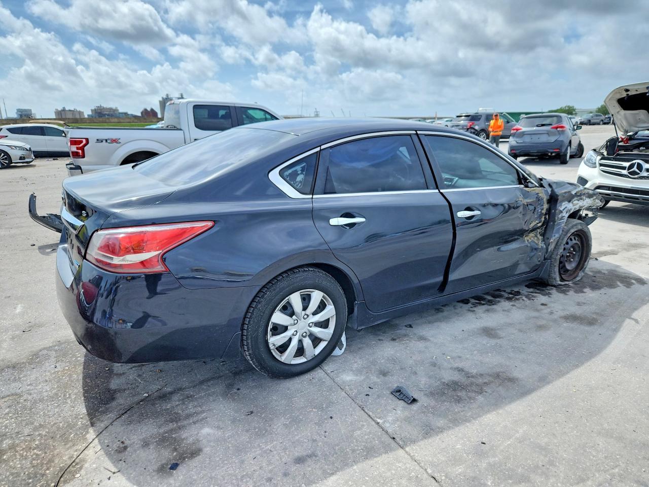 2013 Nissan Altima 2.5 - Фото 3