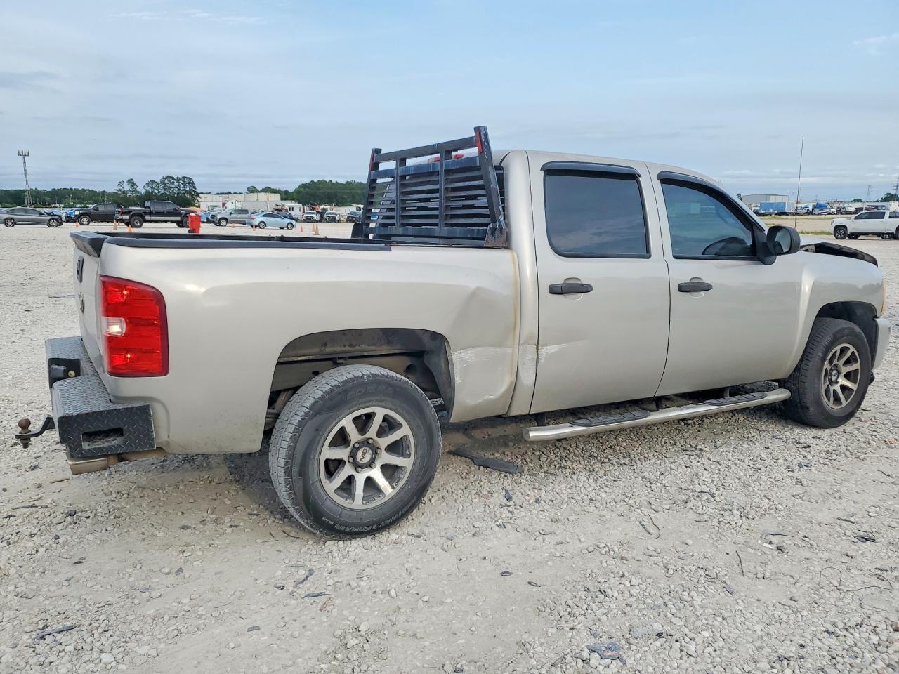 2008 Chevrolet Silverado C1500 - Фото 3