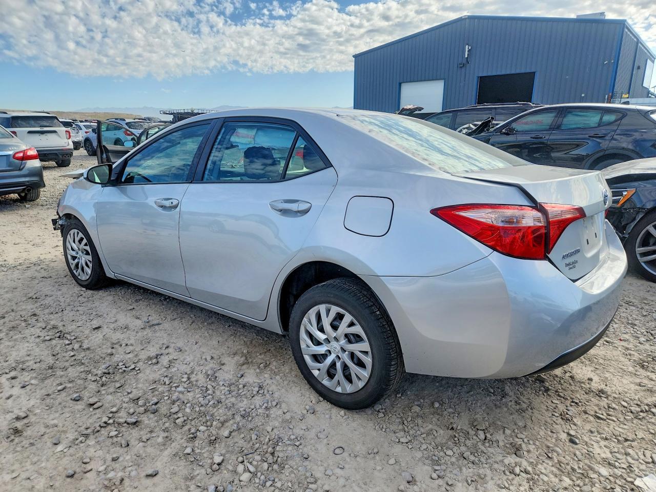 2018 Toyota Corolla Le - Фото 2