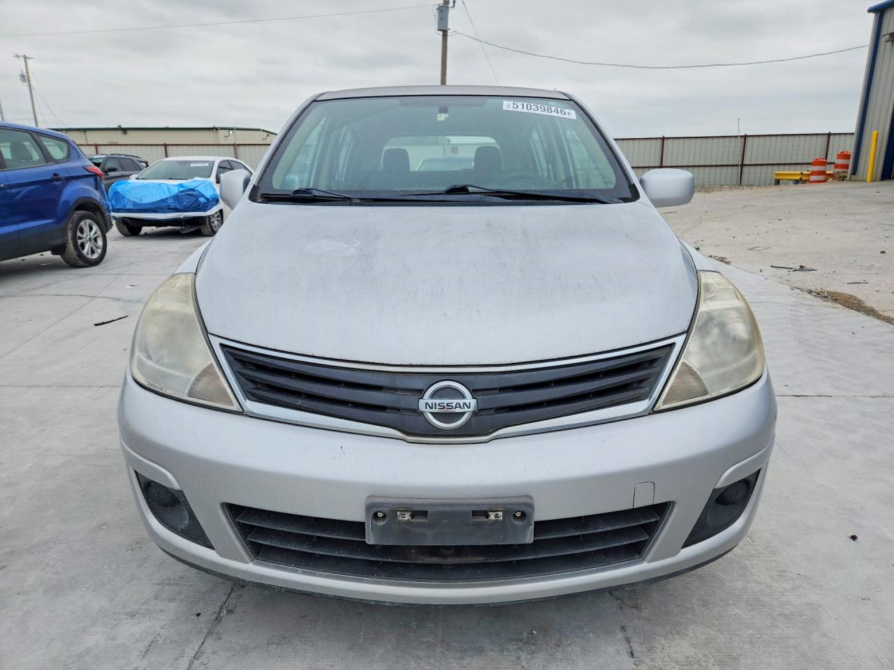 2011 Nissan Versa 1.8 S - Image 5