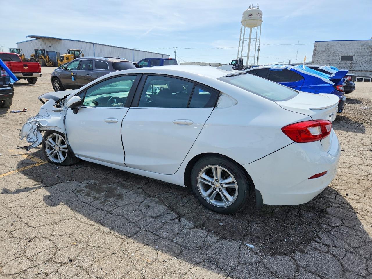 2017 Chevrolet Cruze Lt - Фото 2