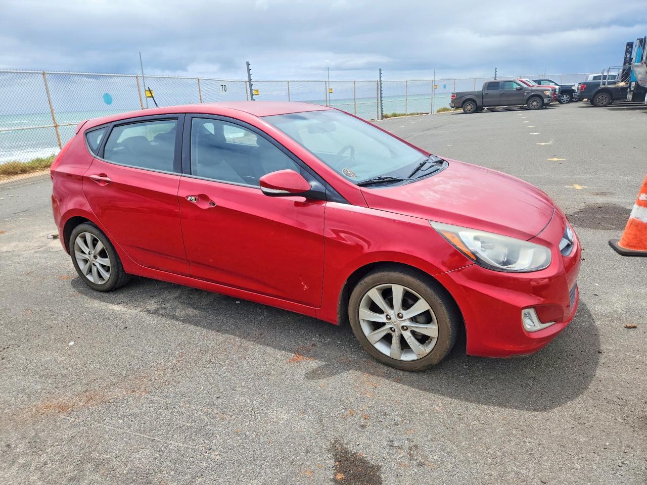 2013 Hyundai Accent Se - Фото 4