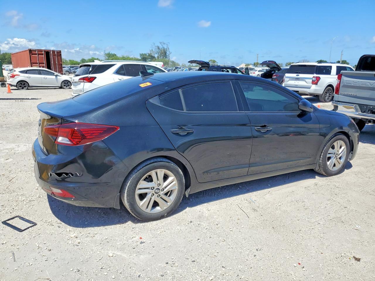 2019 Hyundai Elantra Value Edition - Фото 3