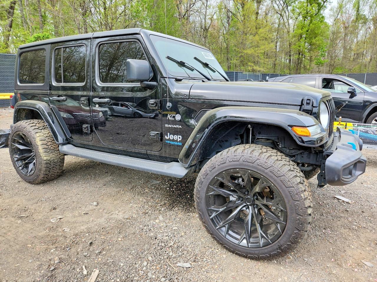 2022 Jeep Wrangler Unlimited Sahara 4Xe - Image 4