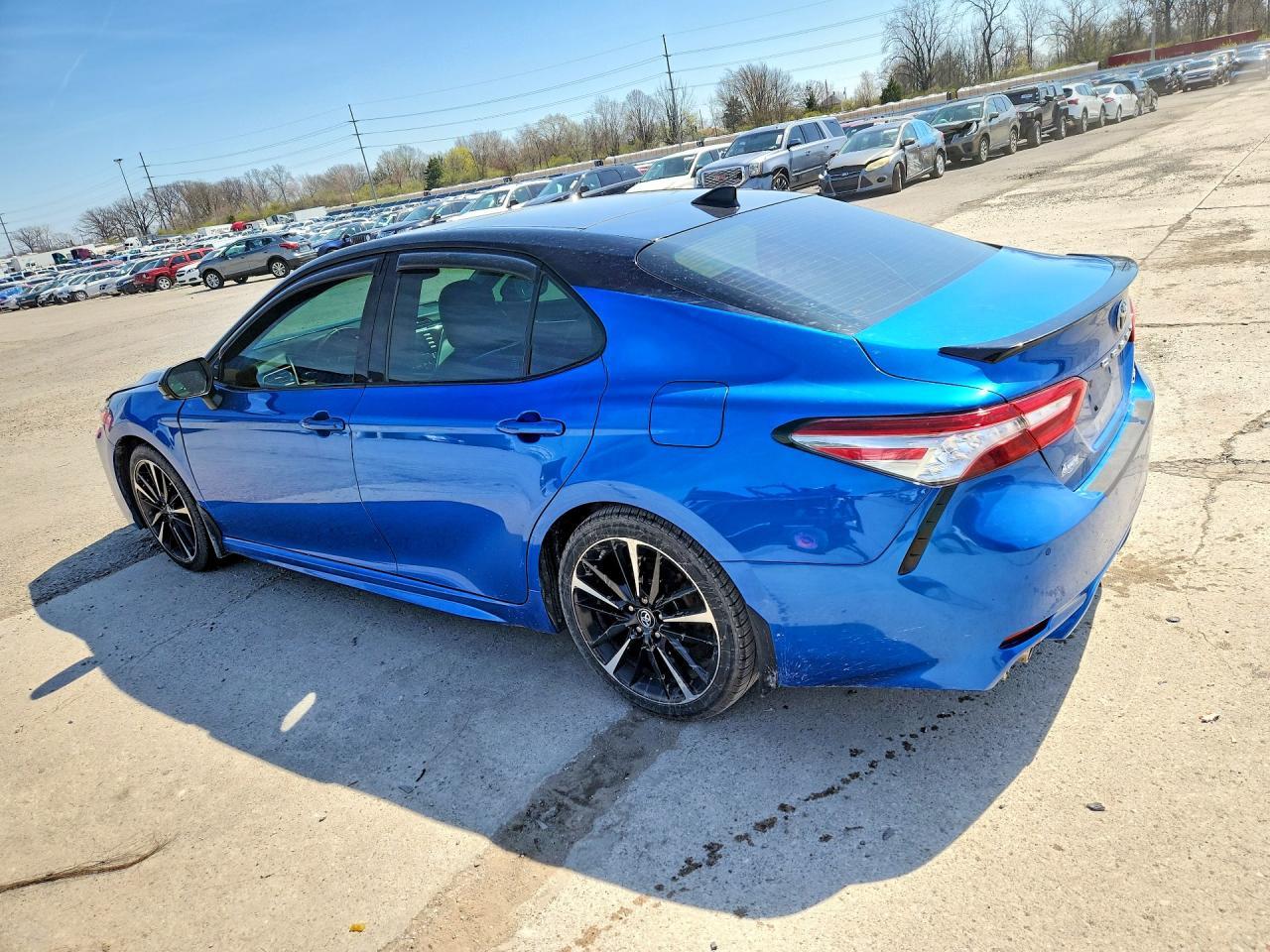 2018 Toyota Camry Xse - Image 2