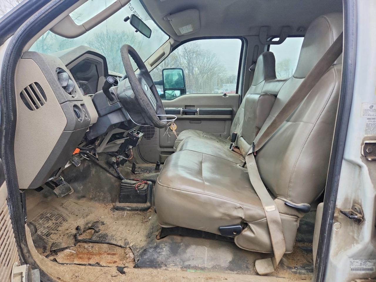 2008 Ford F350 Super Duty Utility / Service Truck - Image 7