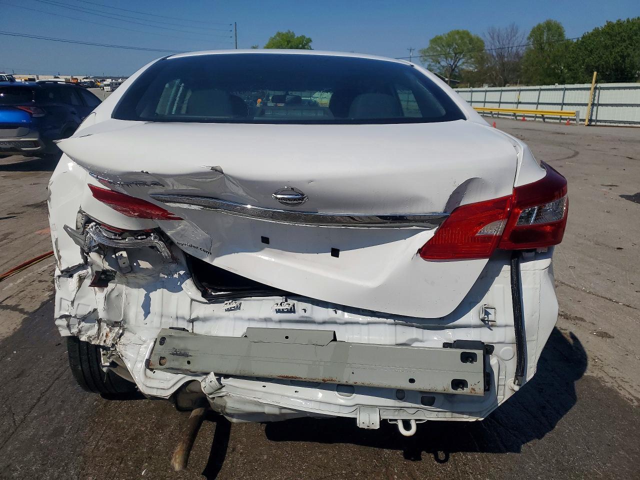 2019 Nissan Sentra S - Фото 6