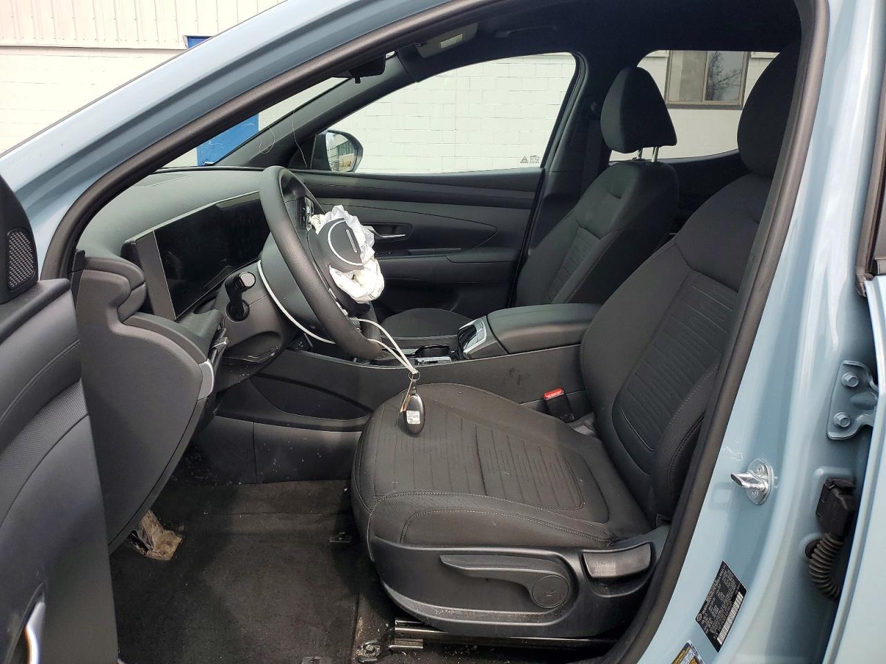 2025 Hyundai Santa Cruz Se - Image 7