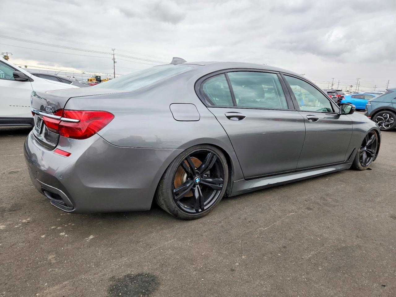 2016 BMW 740 I - Image 3