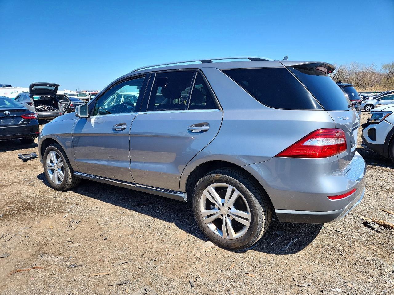 2015 Mercedes-Benz Ml 350 4Matic - Фото 2