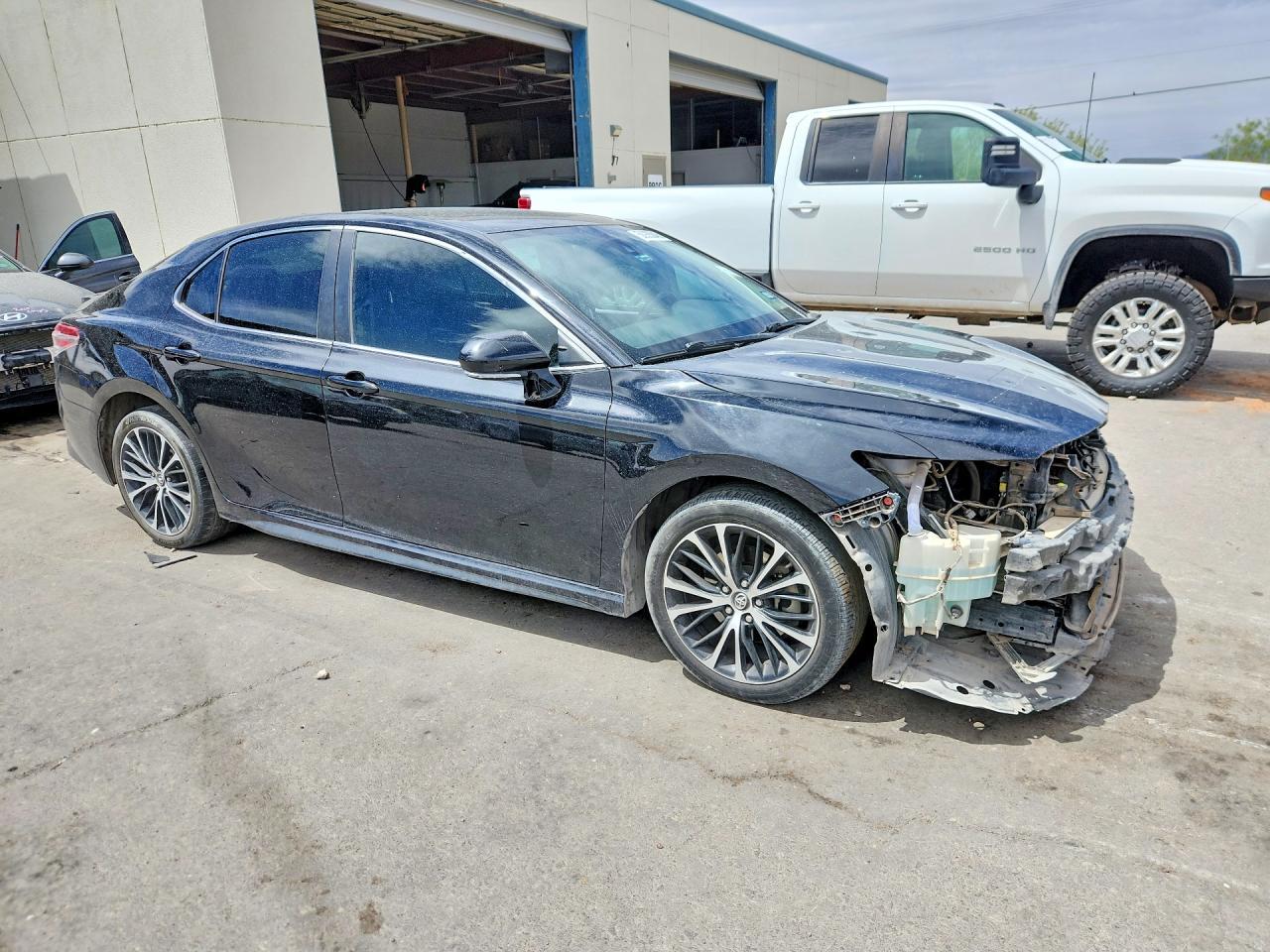 2019 Toyota Camry Se - Фото 4