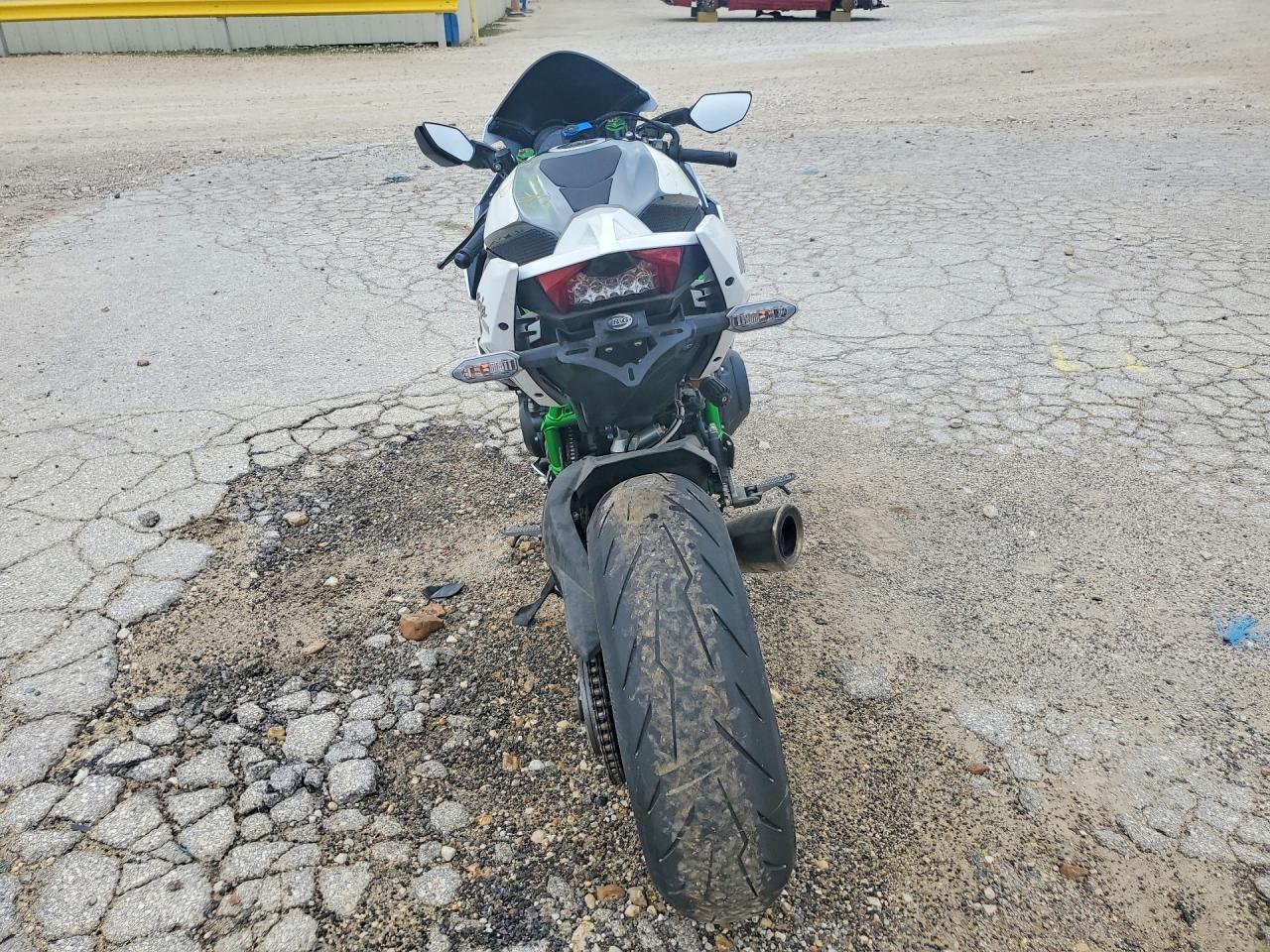 2023 Kawasaki Zx1002 - Image 4