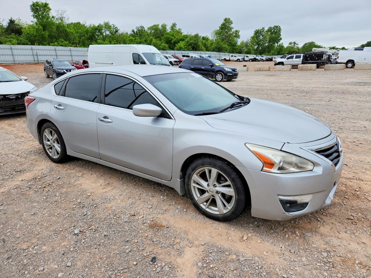 2013 Nissan Altima 3.5 S - Фото 4